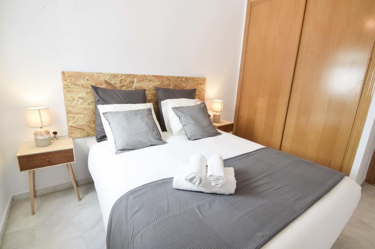 P&P Apartaments Carrera De Capuchinos Malaga Ngoại thất bức ảnh