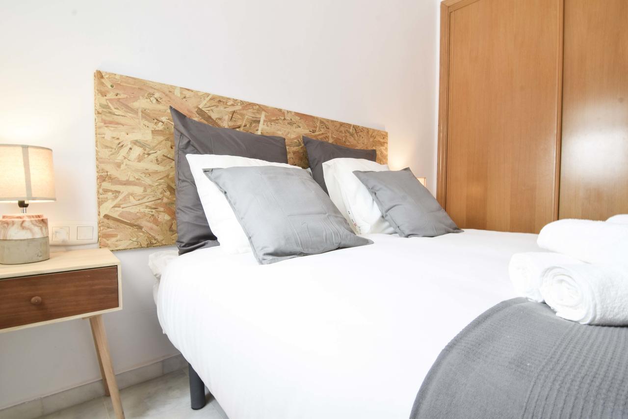 P&P Apartaments Carrera De Capuchinos Malaga Ngoại thất bức ảnh