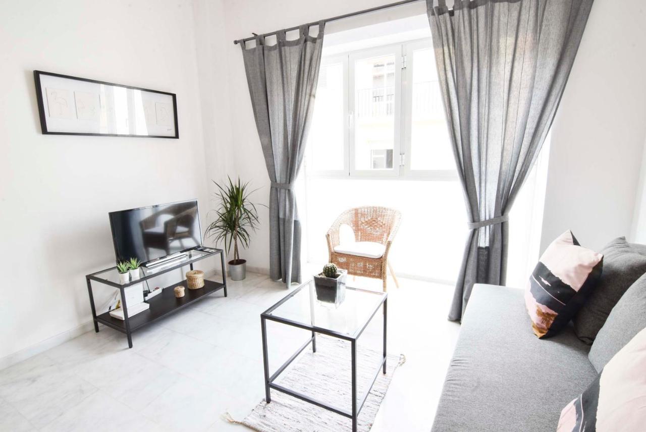 P&P Apartaments Carrera De Capuchinos Malaga Ngoại thất bức ảnh
