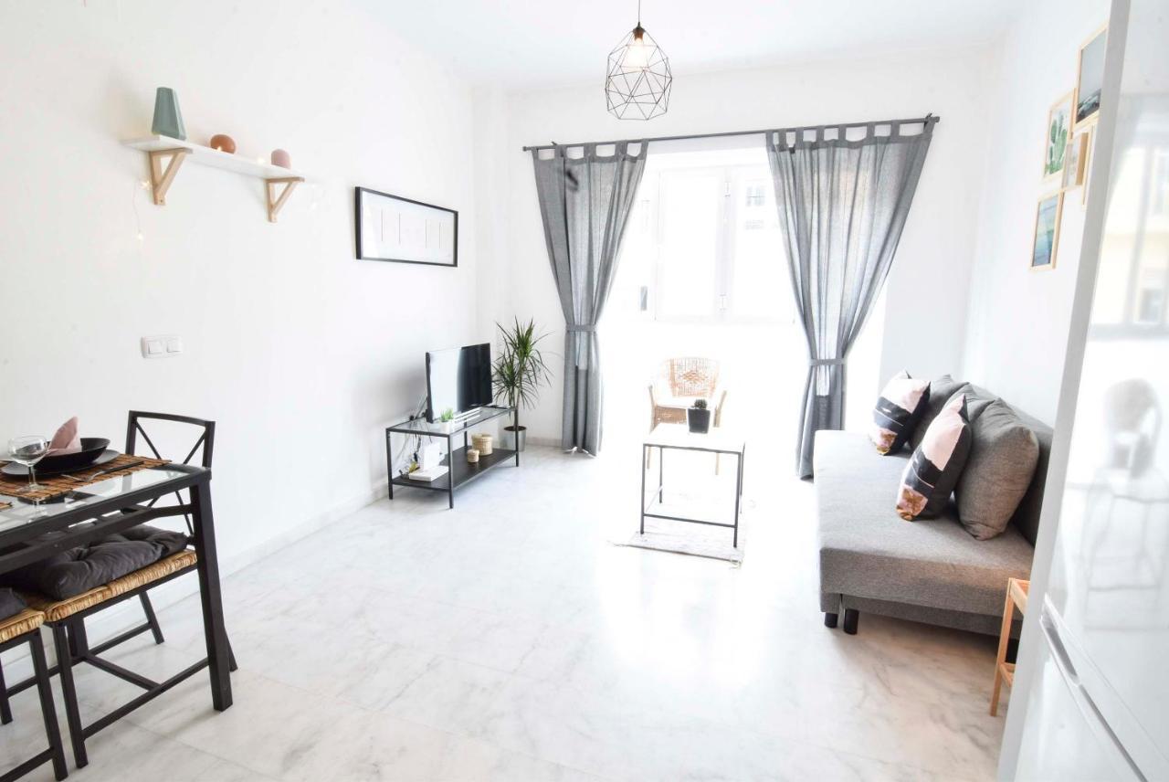 P&P Apartaments Carrera De Capuchinos Malaga Ngoại thất bức ảnh