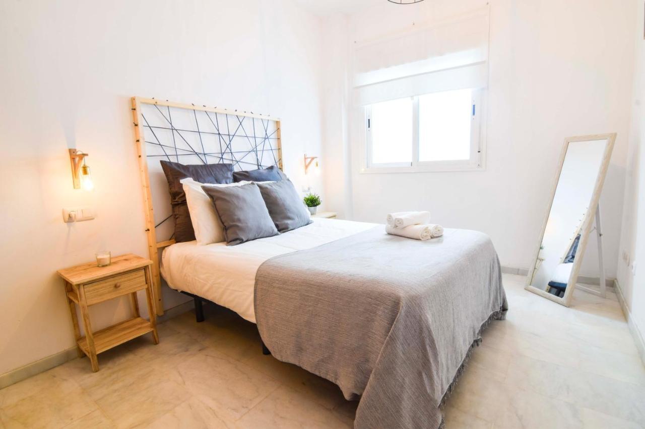 P&P Apartaments Carrera De Capuchinos Malaga Ngoại thất bức ảnh
