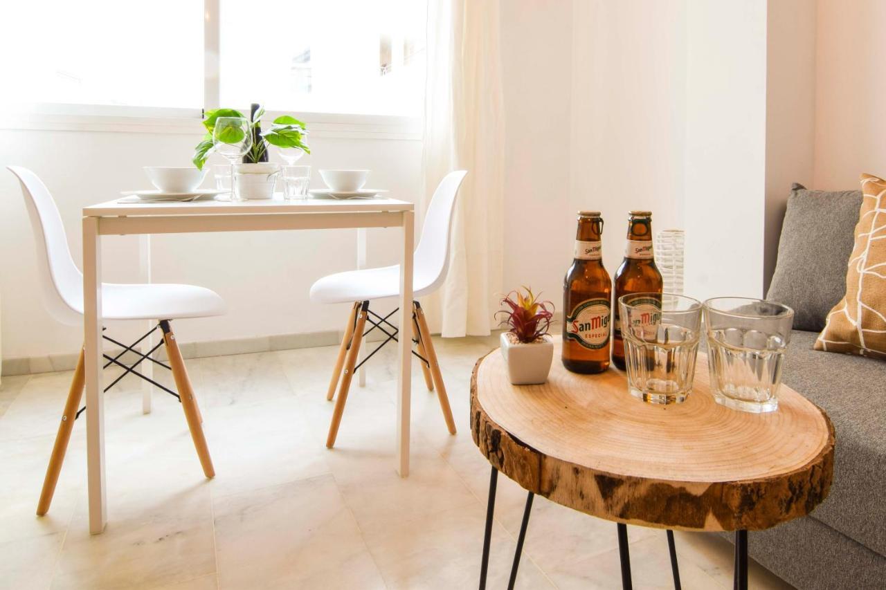 P&P Apartaments Carrera De Capuchinos Malaga Ngoại thất bức ảnh