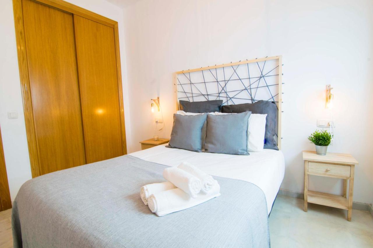 P&P Apartaments Carrera De Capuchinos Malaga Ngoại thất bức ảnh
